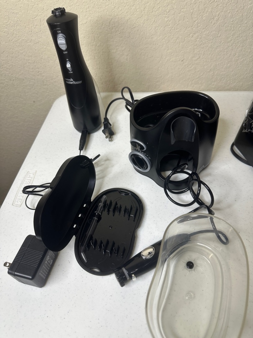 Waterpik Waterflosser - Picture 7 of 12
